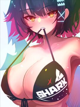 bare_shoulders bikini black_bikini black_hair breasts cleavage colored_inner_hair commentary ellen_joe female hige_qr highres large_breasts looking_at_viewer multicolored_hair oerba_yun_fang orange_eyes razor_blade_hair_ornament short_hair swimsuit upper_body zenless_zone_zero