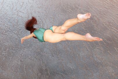 1girls 3d ass blue_one-piece_swimsuit female one-piece_swimsuit original red_hair swimsuit ultimate-clash