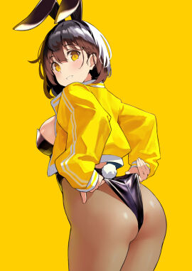 adjusting_clothes ass ass_focus black_leotard brown_hair bunny_ears bunny_tail bunnysuit crop_top_jacket cropped_jacket fake_animal_ears female female_only from_behind jacket kekemotsu leotard leotard_under_clothes looking_at_viewer original original_character pantyhose short_hair simple_background skindentation solo solo_female strapless strapless_leotard track_jacket yellow_background yellow_eyes yellow_jacket