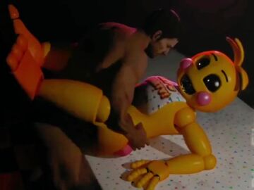 3d 3d_(artwork) 3d_animation 3d_model 3d_render animated anthro chicken five_nights_at_freddy's five_nights_at_freddy's_2 larger_female robot robot_girl robot_on_human robot_penis scottgames sex smaller_male tagme toy toy_chica_(classic) toy_chica_(fnaf) video