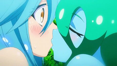 2d 2girls animated blue_hair female kissing loop monster_musume_no_iru_nichijou multiple_females multiple_girls papi_(monster_musume) suu_(monster_musume) yuri