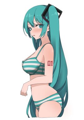 Image: 12816648