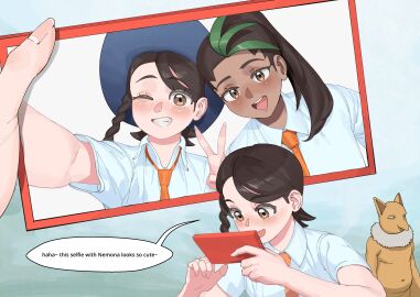 1boy 1pokemon 2girls blush brown_hair dark-skinned_female dark_skin english_text female green_highlights human hypno juliana_(pokemon) light-skinned_female light_skin male multiple_females multiple_girls nemona_(pokemon) phone pokedex pokemon pokemon_(species) pokémon_(species) selfie smile teenage_female teenager text tie two-tone_hair white_shirt wjs07 young